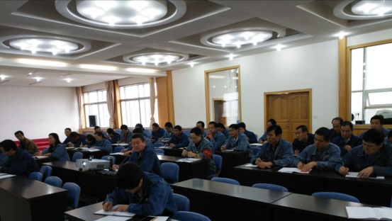 中共青海物產(chǎn)工業(yè)投資有限公司委員會 召開二屆黨委中心組第六次學(xué)習(xí)擴(kuò)大會議